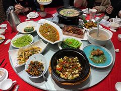 至尊辣得跳-湖锦酒楼·32年地道湖北菜(光谷店)