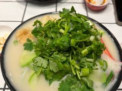 -肥汁米蘭香港米线(长宁来福士店)