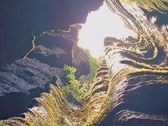 -梭布垭石林景区