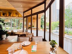 靠窗位-翠贝卡&Mama Kelly Brunch Coffee(河西店)