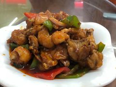 -胡子饮食店