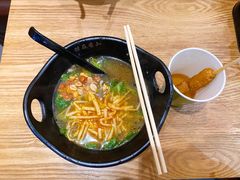 -桂在香知桂林米粉(红博中央公园店)