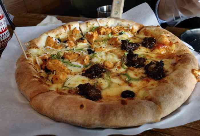 fly pizza & hoodadak chicken-"请妹妹两口子来吃 出来身上油烟味儿