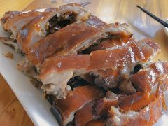 -黄记四更烤乳猪店