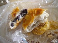 绿豆饼和紫薯饼-闻酥园(青羊区人民中路店)