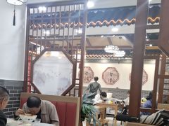 -秦君宝手擀菠菜面(金花路店)