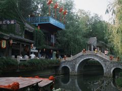 -雪山彩虹谷景区