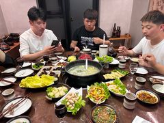-汤宴·参须肚包鸡(南京路店)