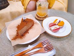 -C.Y Cafe