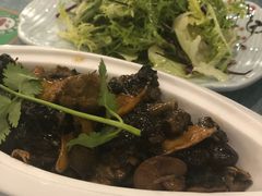 茶油焖黑鸡/只-茶油香闽南菜·花园餐厅(前埔店)