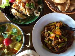 -暹罗酒肆泰餐厅酒吧