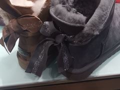 -UGG(燕莎奥特莱斯购物中心店)