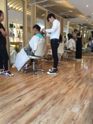 -简法造型·品牌形象店