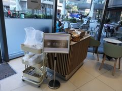 -奈雪的茶(优特汇店)