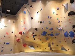 -Upper Climbing Gym 攀岩(华侨城店)