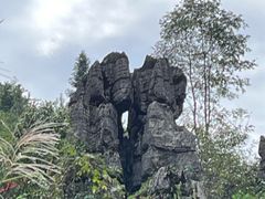 -梭布垭石林景区