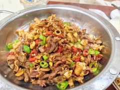 -湖南人家湘菜馆(镇江路店)