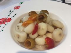 槐花马蹄香-老人和饭店(淮海中路店)