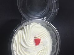 -红宝石·鲜奶小方·海派西点房(金杨店)