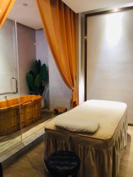 -苑苑vbeauty科技美容SPA