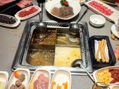 -海底捞火锅(曹安公路店)