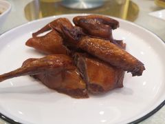 红烧乳鸽-顺德渔村·岭南一号