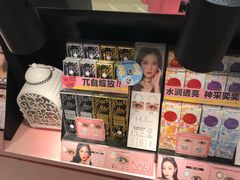 -4iNLOOK美瞳店(龙之梦购物中心虹口店)