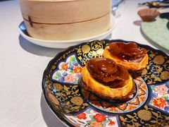 一口鲍鱼酥-三号黄浦会Canton Table