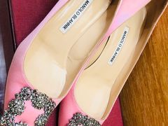 -Manolo Blahnik(置地广场店)