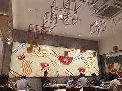 大堂-百事佳烧鸭牛腩(上海虹桥站店)