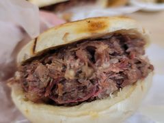 -闫家驴肉老店(华电一校店)