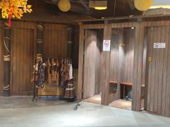 -暴风岛沉浸式体验馆(百联世纪店)