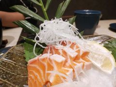 巨厚法罗三文鱼寿司-夫子道刺身
