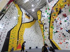 -问山MountQuest攀岩馆