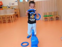 -小门牙好性格托育(北外滩中心)