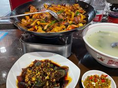 -富正毅三下锅(体育馆店)