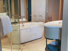 -上海佘山世茂艾美酒店