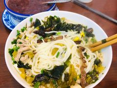 酸菜肉丝粉-袁妈红豆汤(重庆总店)