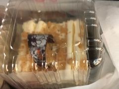 -红宝石·鲜奶小方·海派西点房(金杨店)