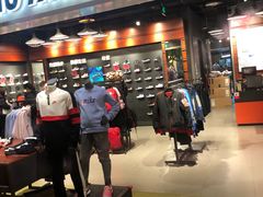 -NIKE(虹悦城店)