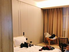 -西安大雁塔科技大学地铁站亚朵酒店