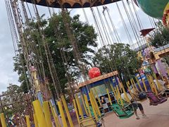 -七彩云南欢乐世界