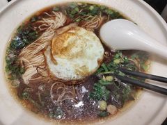 -香山湖家家宴(中山陵店)