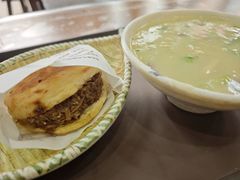 甜沫-穆得·老周家牛肉烧饼(普利街店)