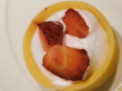 樱花草莓蛋糕-君来湖滨饭店·玫瑰园