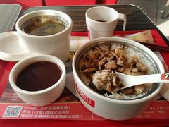 -72街红烧排骨饭(海珠丽影广场店)