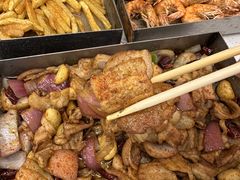 -老东镇啤酒屋海鲜加工·蒸汽海鲜·海鲜烧烤(台东店)