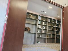 -花居酒店(苏州高教区尹山湖地铁站店)
