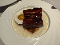咸蛋目鱼红烧肉-屋里厢上海菜馆