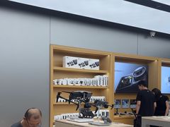 -DJI大疆(深圳华强北曼哈授权体验店)